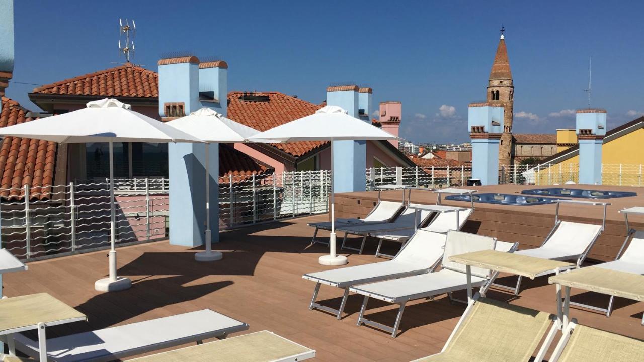 Ca Dell'Angelo - Caorle Aparthotel Exteriör bild