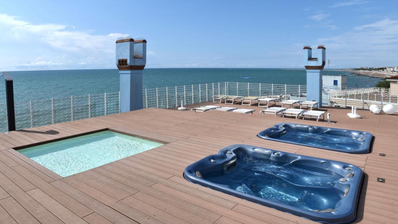 Ca Dell'Angelo - Caorle Aparthotel Exteriör bild