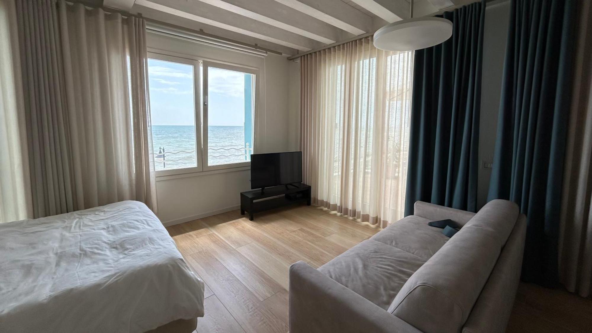 Ca Dell'Angelo - Caorle Aparthotel Exteriör bild